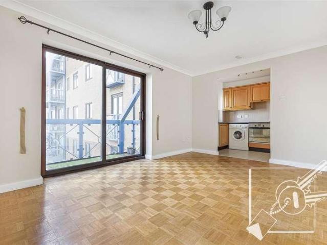 Flat for sale in Milton, Hamerton