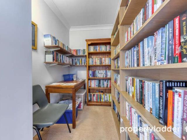 Flat for sale in Heigham Grove, East Bank
