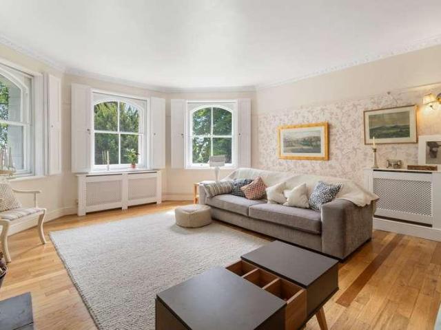 Flat for sale in Great Malvern, Forthampton