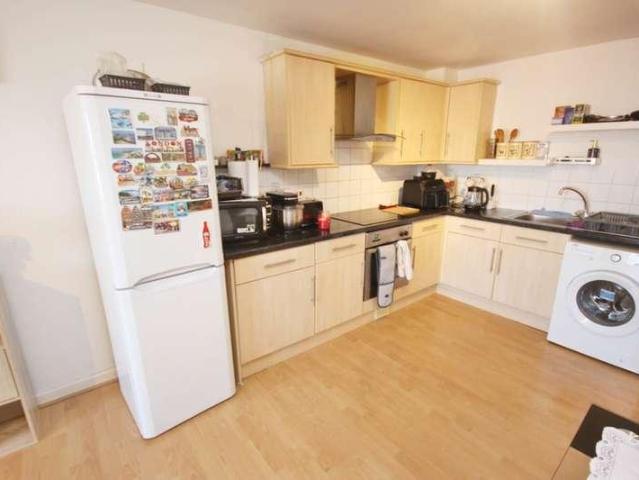 Flat for sale in Fernhill, Bury
