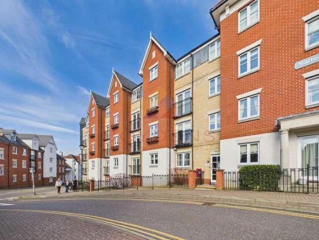 Flat for sale in Fordham Heath, Essex