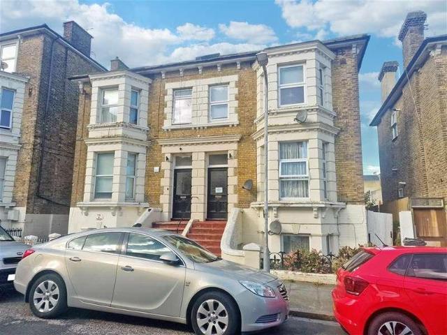 Flat for sale in Cliftonville West, Acol