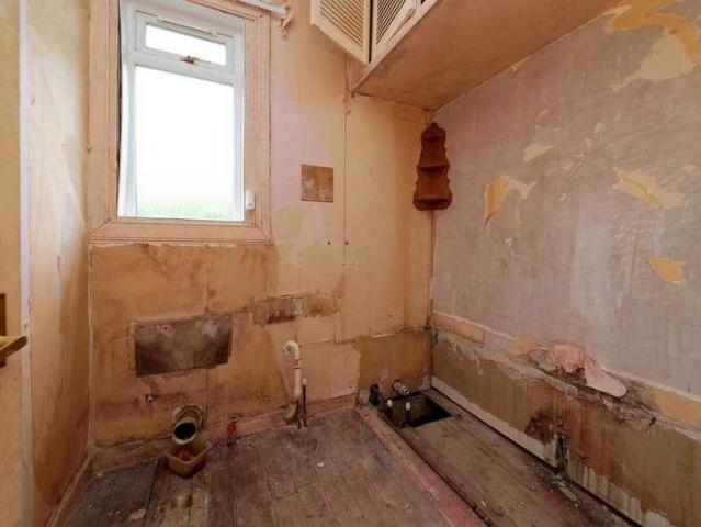 Flat for sale in Helensburgh, Scotland