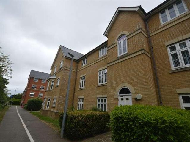 Flat for sale in Bocking, Chipping Hill