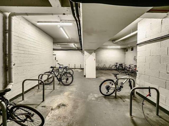 Flat for sale in Archway, Greater London