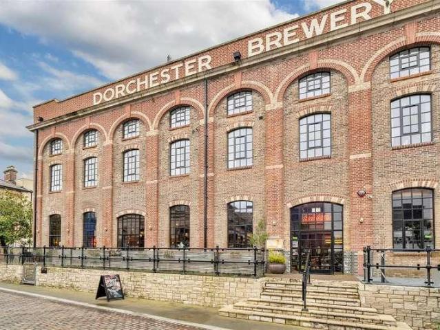 Flat for sale in Fordington