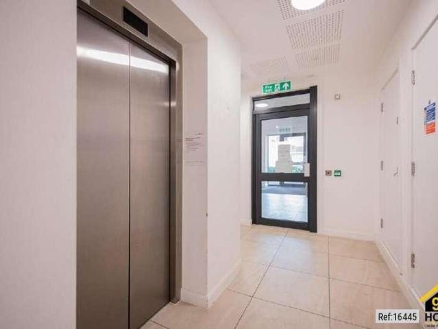 Flat for sale in Greater London