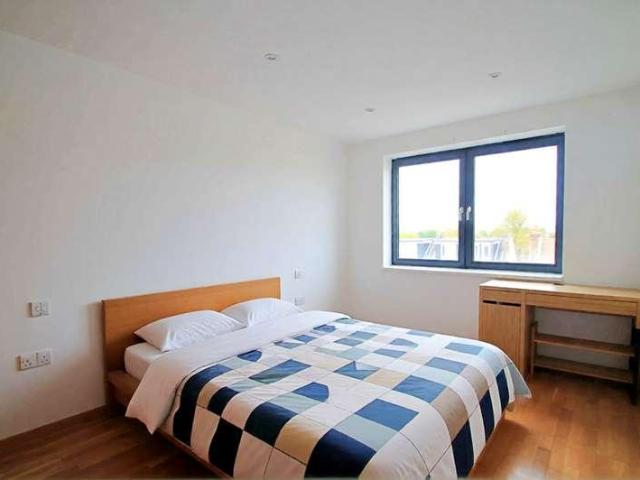 Flat for sale in Wealdstone, Greater London