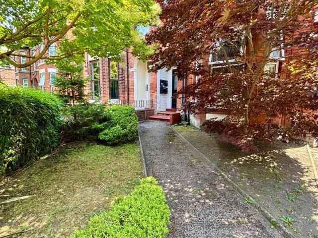 Flat for sale in Georgia, Greater Manchester
