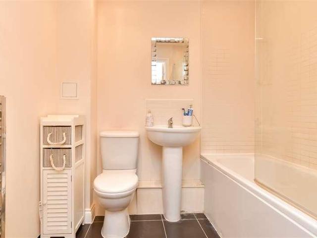 Flat for sale in London Borough of Bexley, Greater London
