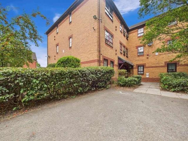 Flat for sale in Kitts Green, West Midlands