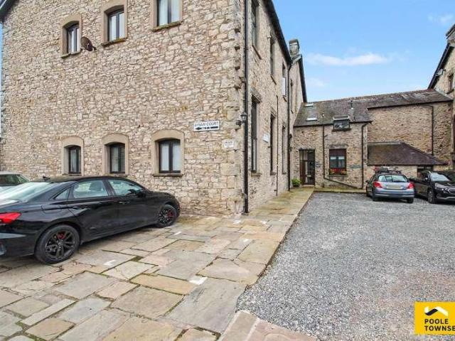 Flat for sale in Netherfield, Flookburgh