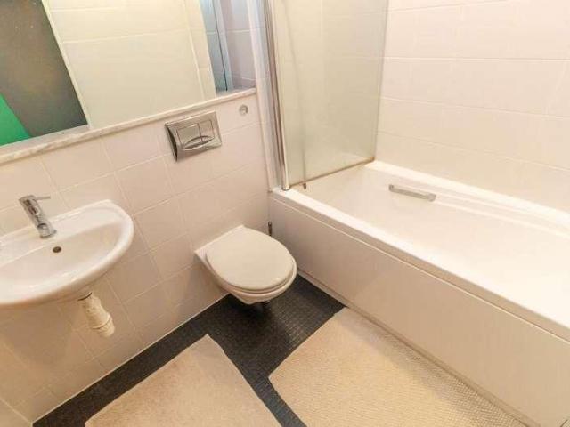 Flat for sale in Heigham Grove, East Bank