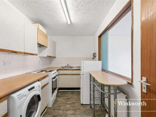 Flat for sale in London Borough of Barnet, Greater London