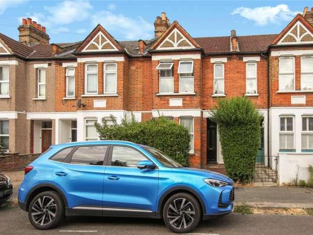 Flat for sale in London Borough of Lewisham, Greater London