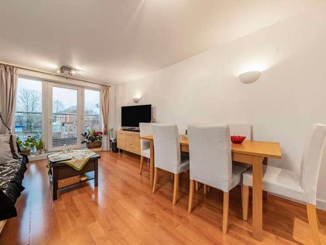 Flat for sale in Greater London