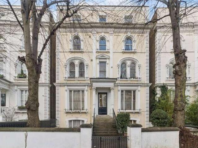Flat for sale in Notting Hill, Greater London