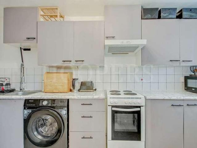 Flat for sale in Dollis Hill, Greater London