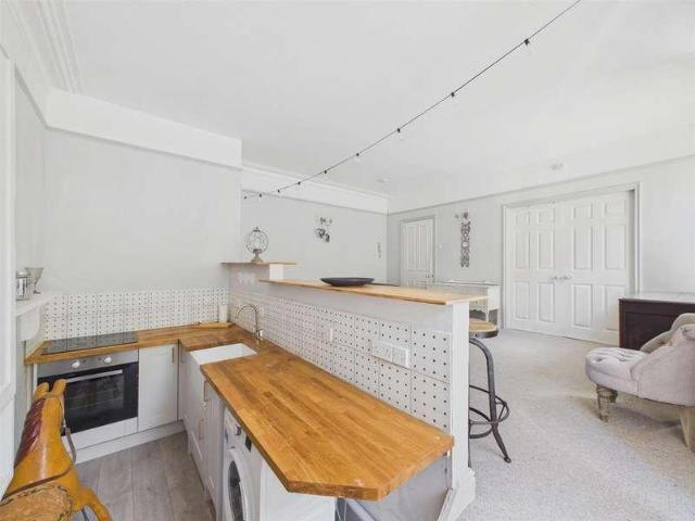 Flat for sale in Forthampton, Worcestershire