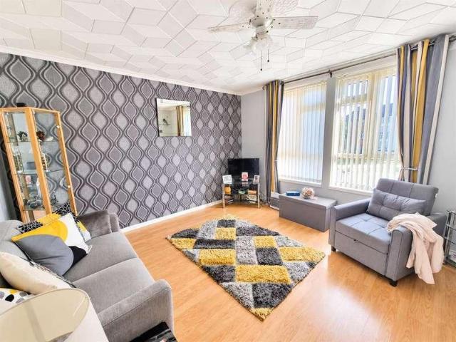 Flat for sale in Priddy's Hard, Gosport