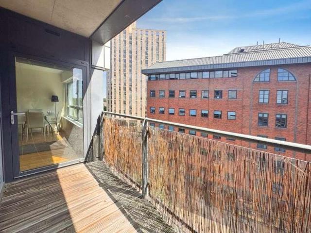 Flat for sale in Salford, Greater Manchester
