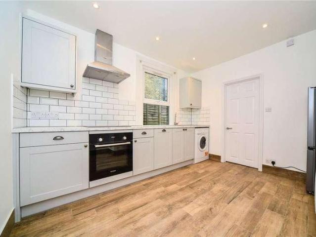 Flat for sale in Hammersmith, Greater London