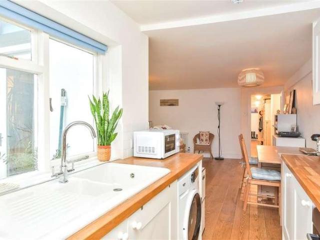 Flat for sale in Brunswick, Brighton