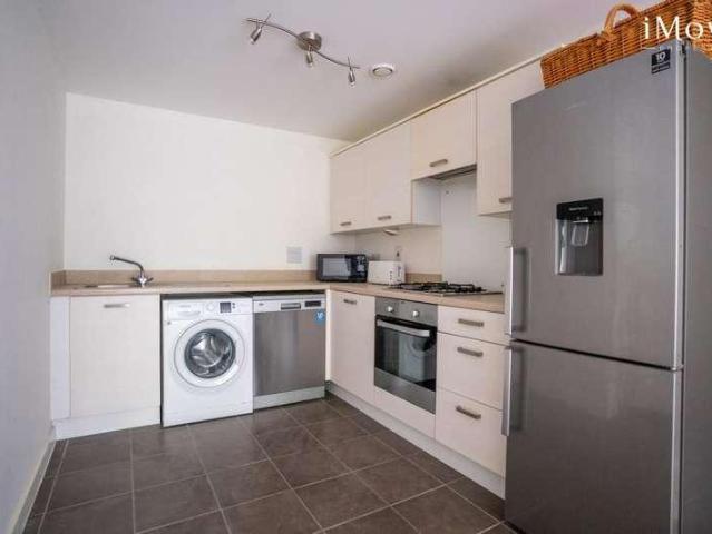 Flat for sale in Crystal Palace, Greater London