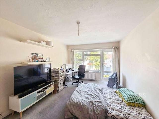 Flat for sale in Brunswick