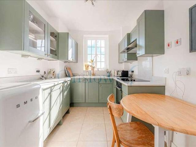 Flat for sale in Chelsea, Greater London