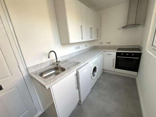 Flat for sale in Salisbury, Wiltshire