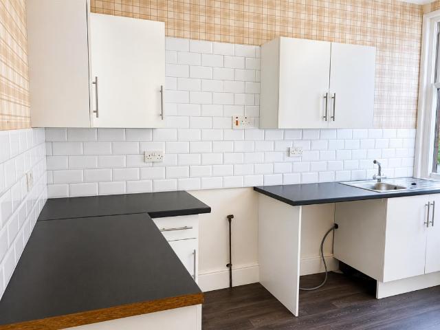 Flat for sale in Central, Heathlands