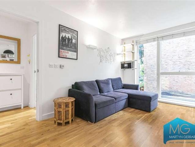 Flat for sale in Tufnell Park, Greater London