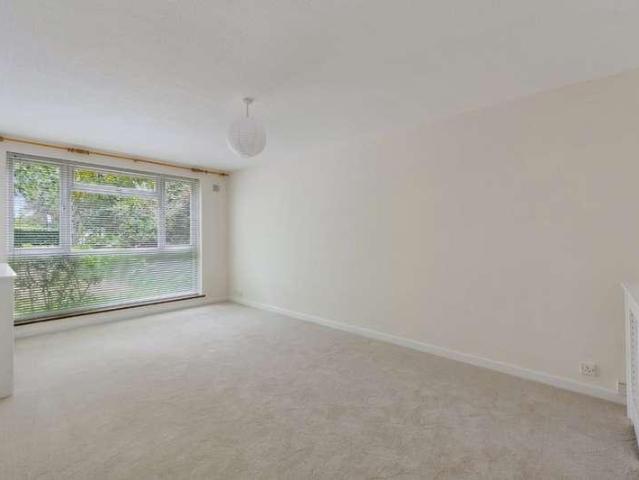 Flat for sale in Greater London