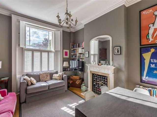 Flat for sale in Tachbrook Estate, Greater London