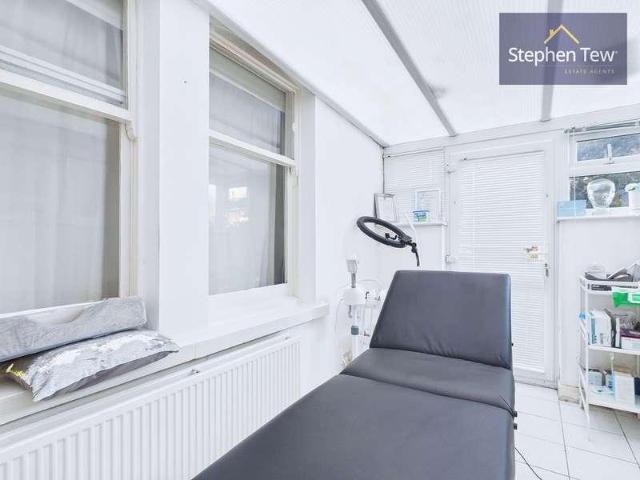 Flat for sale in Squires Gate, Blackpool