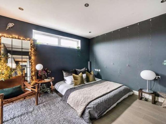 Flat for sale in London Borough of Croydon, Upper Norwood