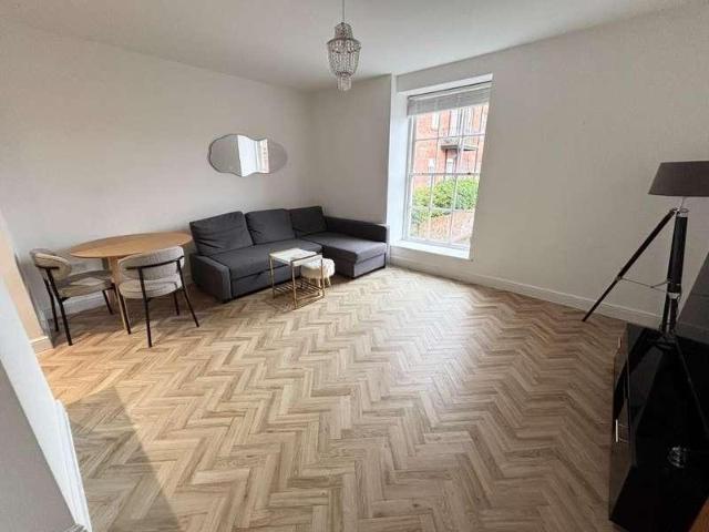Flat for sale in Georgia, Greater Manchester