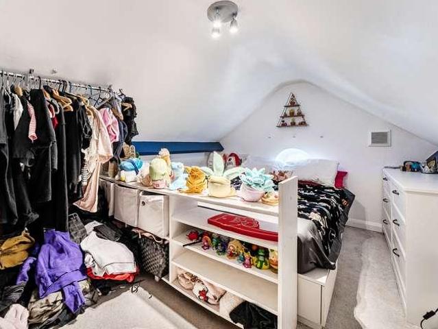 Flat for sale in Loudwater, Buckinghamshire