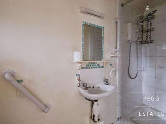 Flat for sale in Babbacombe