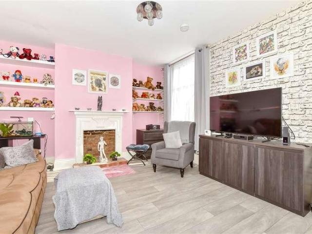 Flat for sale in Tipner, City Of Portsmouth