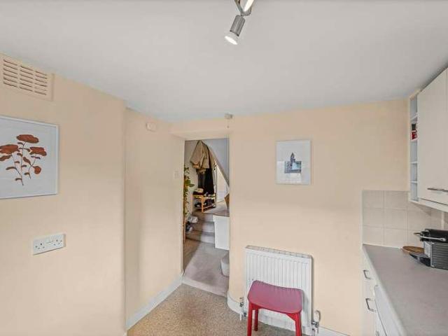 Flat for sale in London Borough of Islington, Greater London