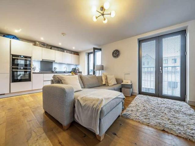 Flat for sale in Redcliffe, Feckenham