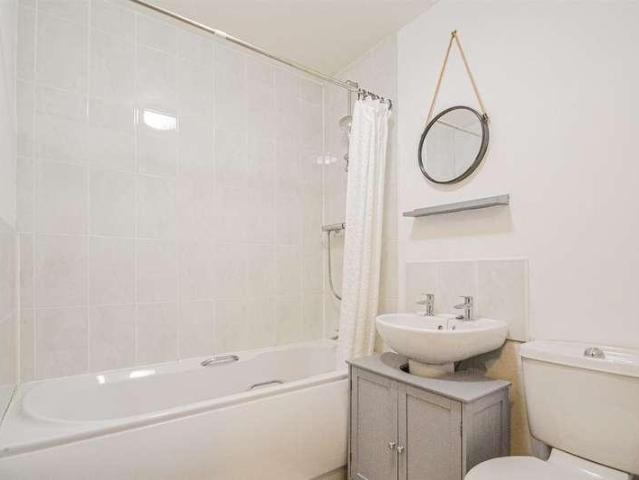 Flat for sale in Westy, Warrington