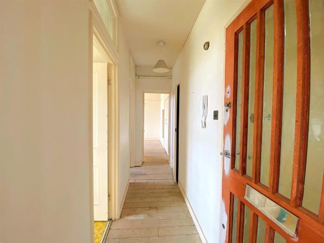 Flat for sale in Central, Heathlands