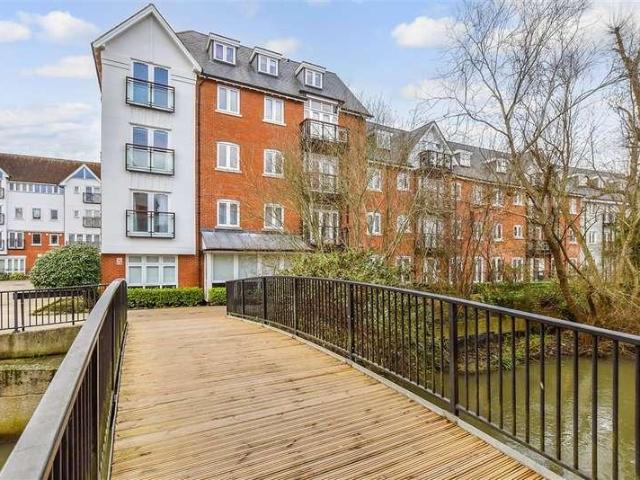 Flat for sale in St. Mildred's, The Bridge