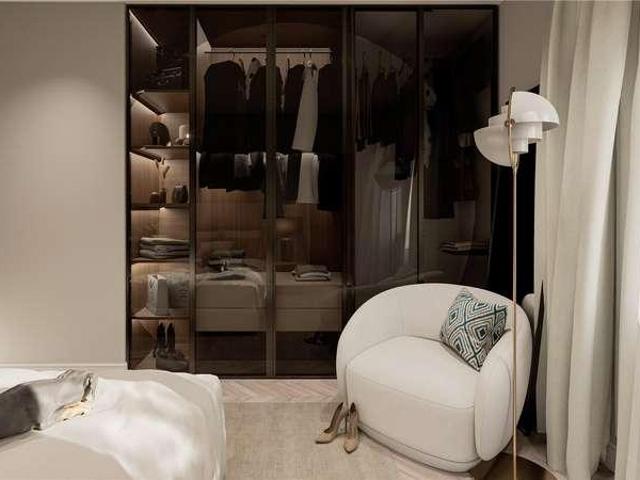 Flat for sale in Whetstone, Greater London