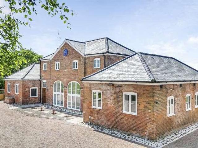 Flat for sale in Ashford Carbonell, Shropshire