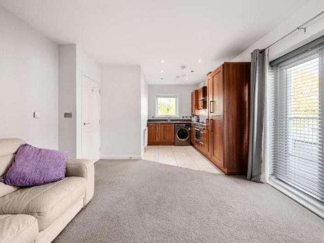 Flat for sale in Row Town, Surrey
