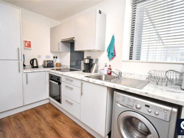 Flat for sale in Calderstones